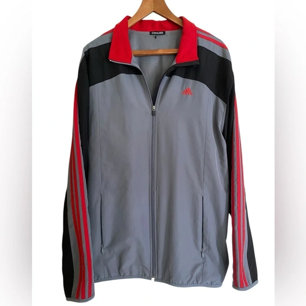 Vintage Adidas Sporty Gray Windbreaker Red Three Stripe Design Men’s Size XL